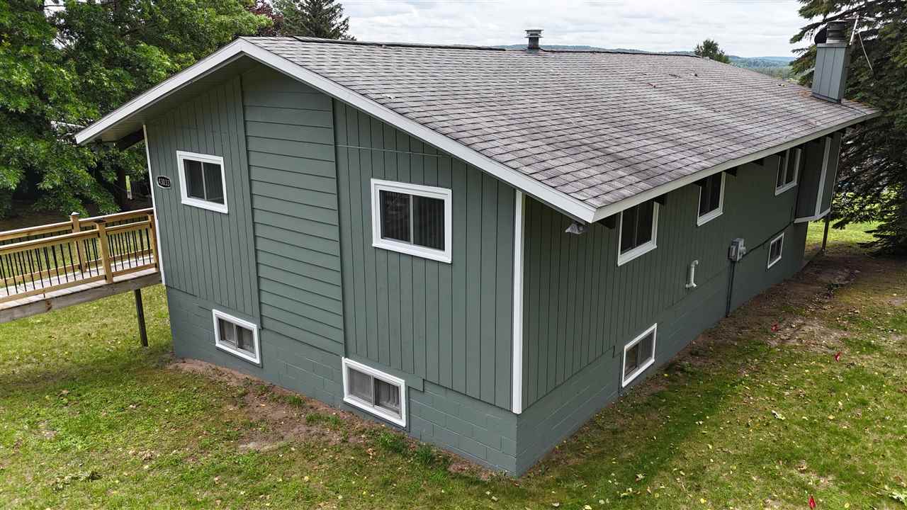 3343 Hill View