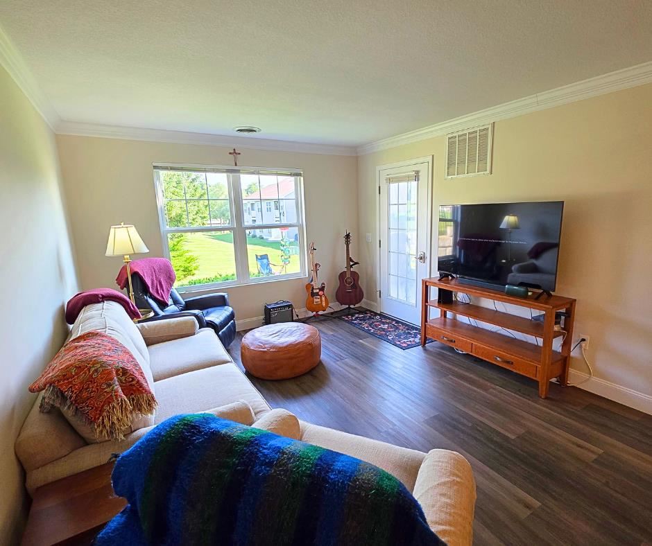 13585 Stover Court Unit: 23 (Door 9)