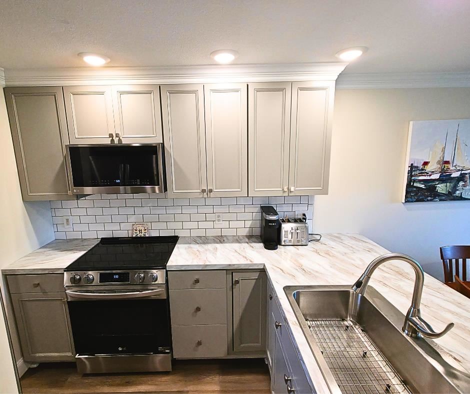 13585 Stover Court Unit: 23 (Door 9)