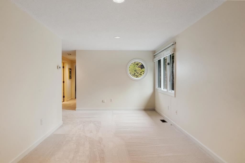 645 Woodhill Court