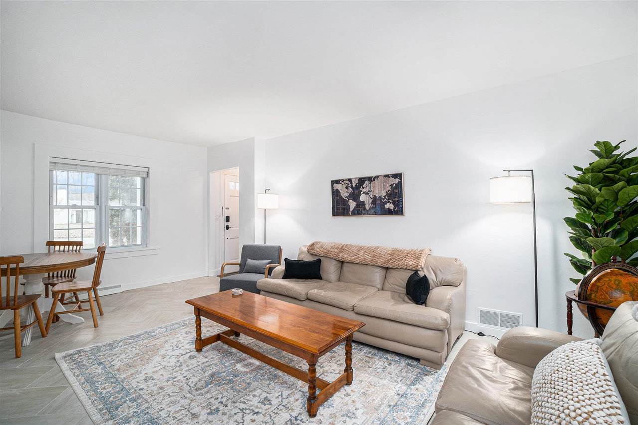 215 E Cedar Street