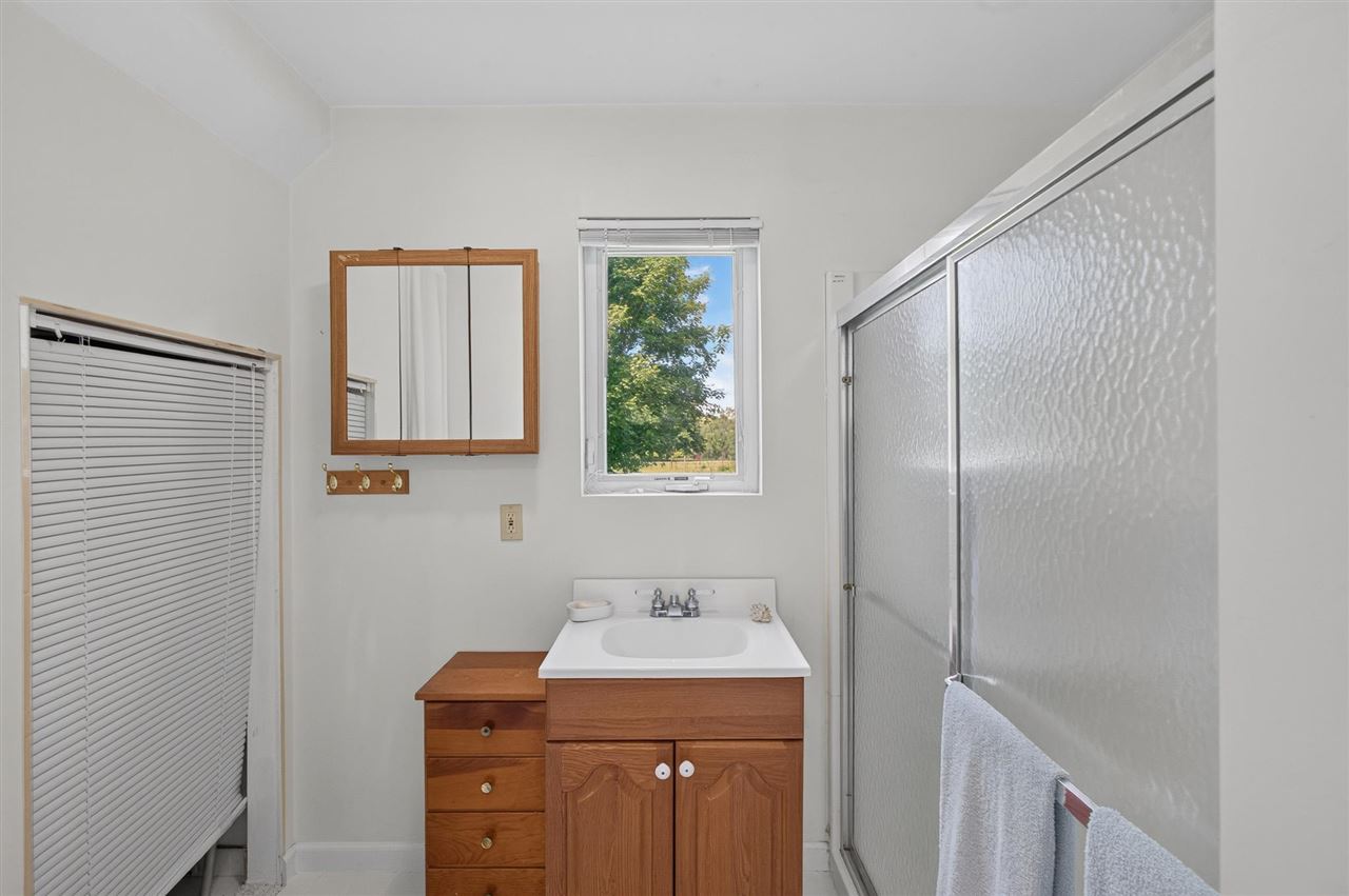 5990 Forest Ave.