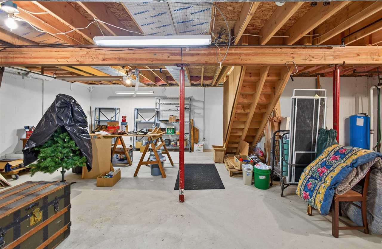 5990 Forest Ave.