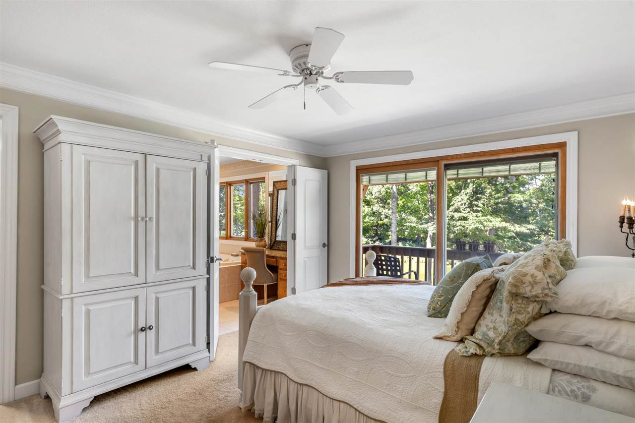 2340 Pinecrest