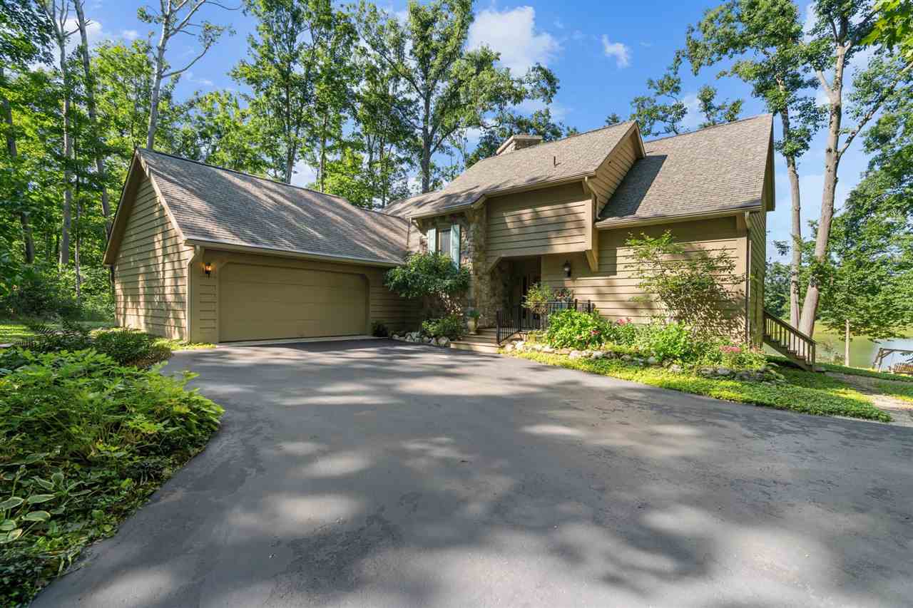2340 Pinecrest