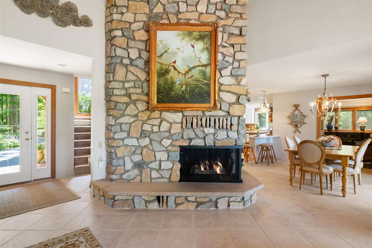 2340 Pinecrest