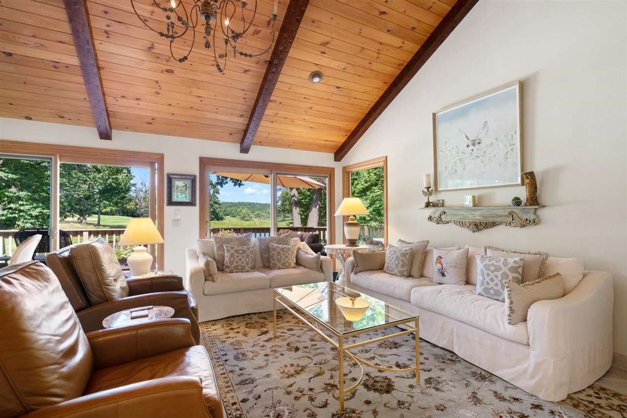 2340 Pinecrest