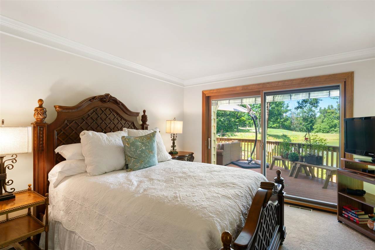 2340 Pinecrest