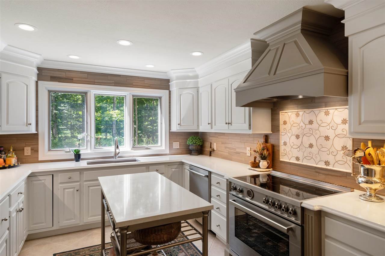 2340 Pinecrest