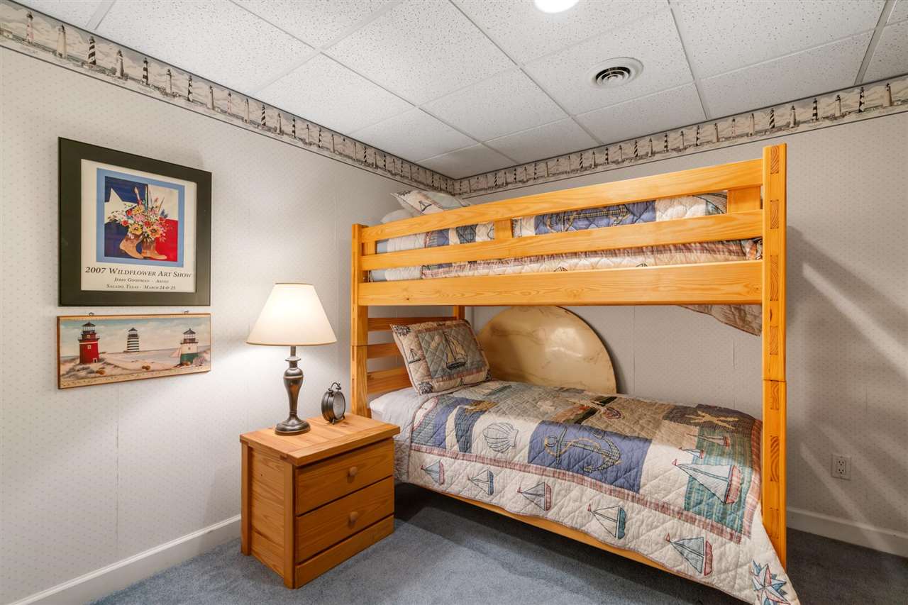 2340 Pinecrest