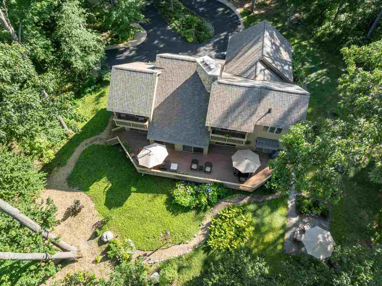 2340 Pinecrest