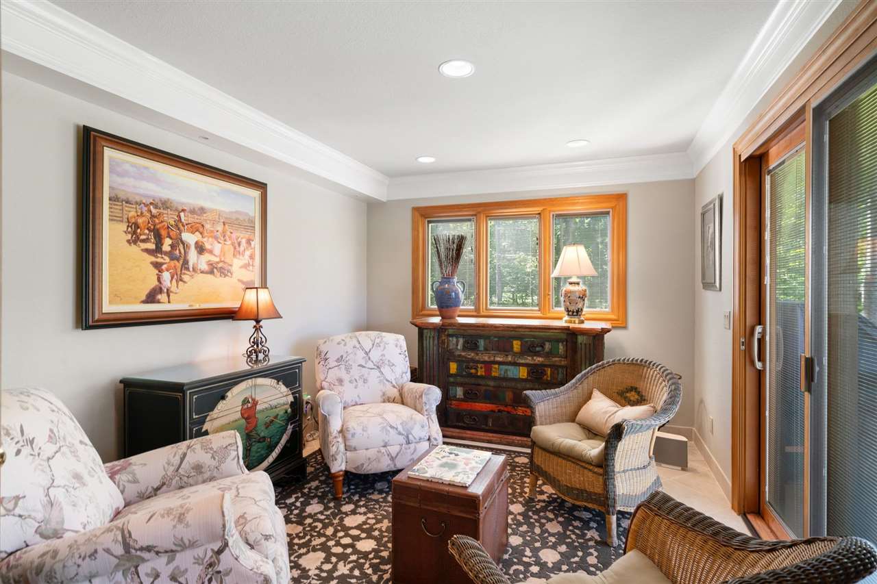 2340 Pinecrest