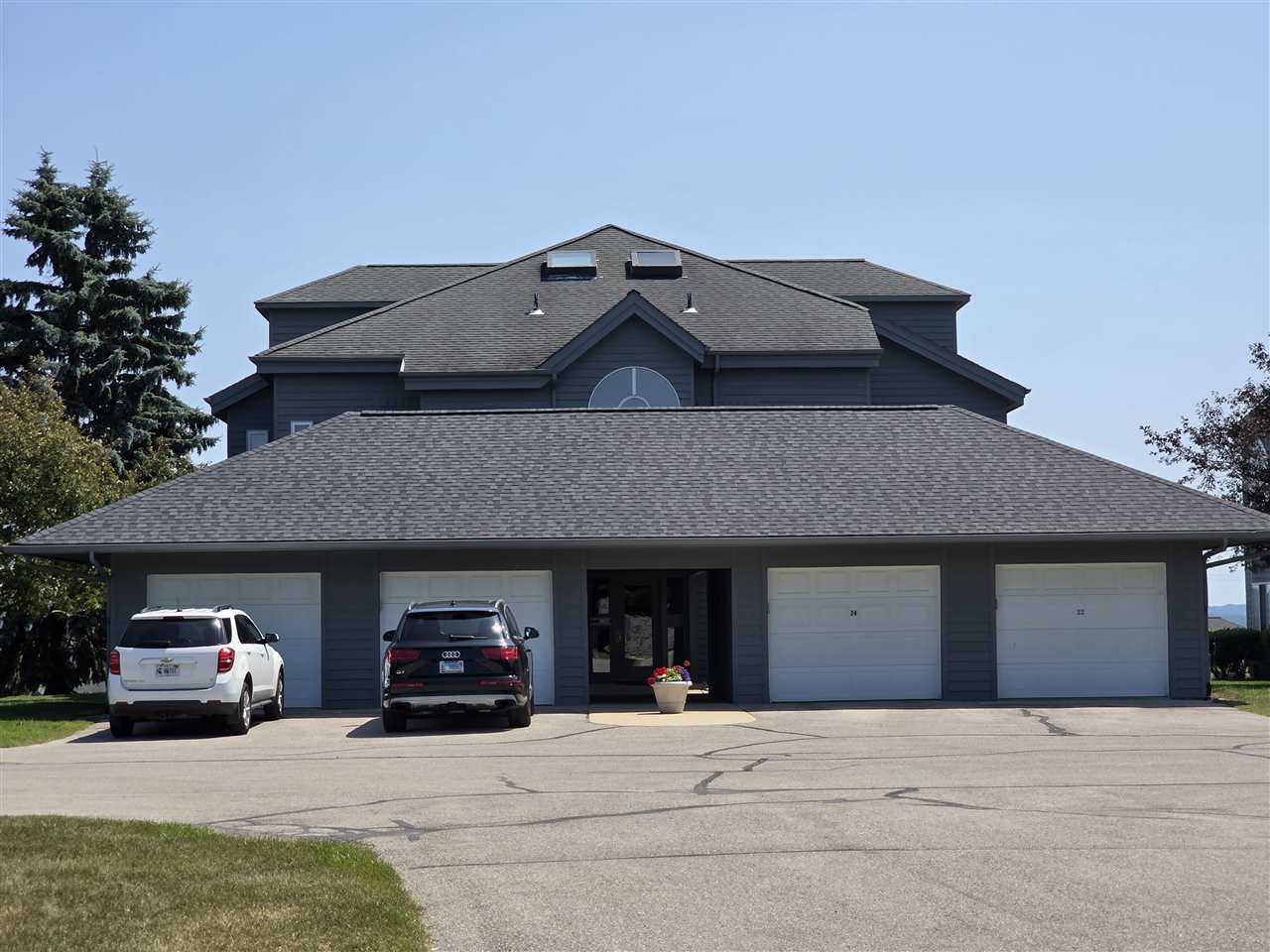 217 Belvedere Terr Unit: 24