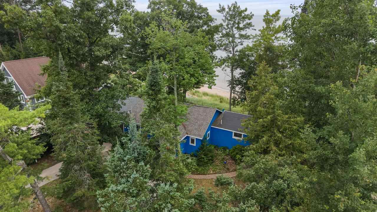 5628 MacKenzie Drive