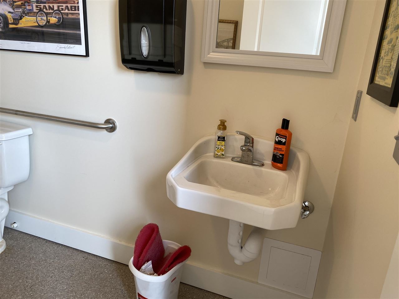 8932 Moeller Drive Unit: 8