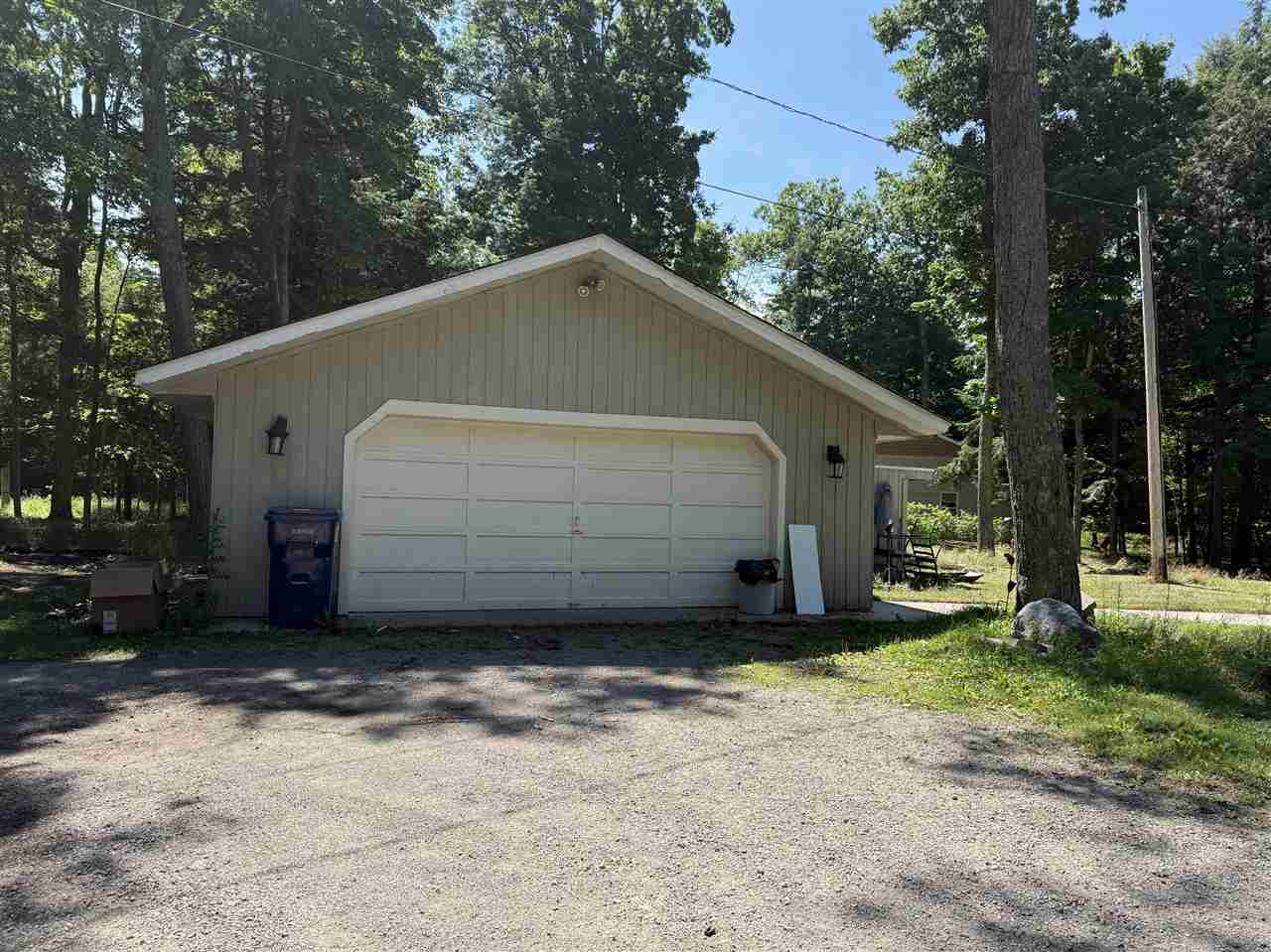7640 RIDGE Road