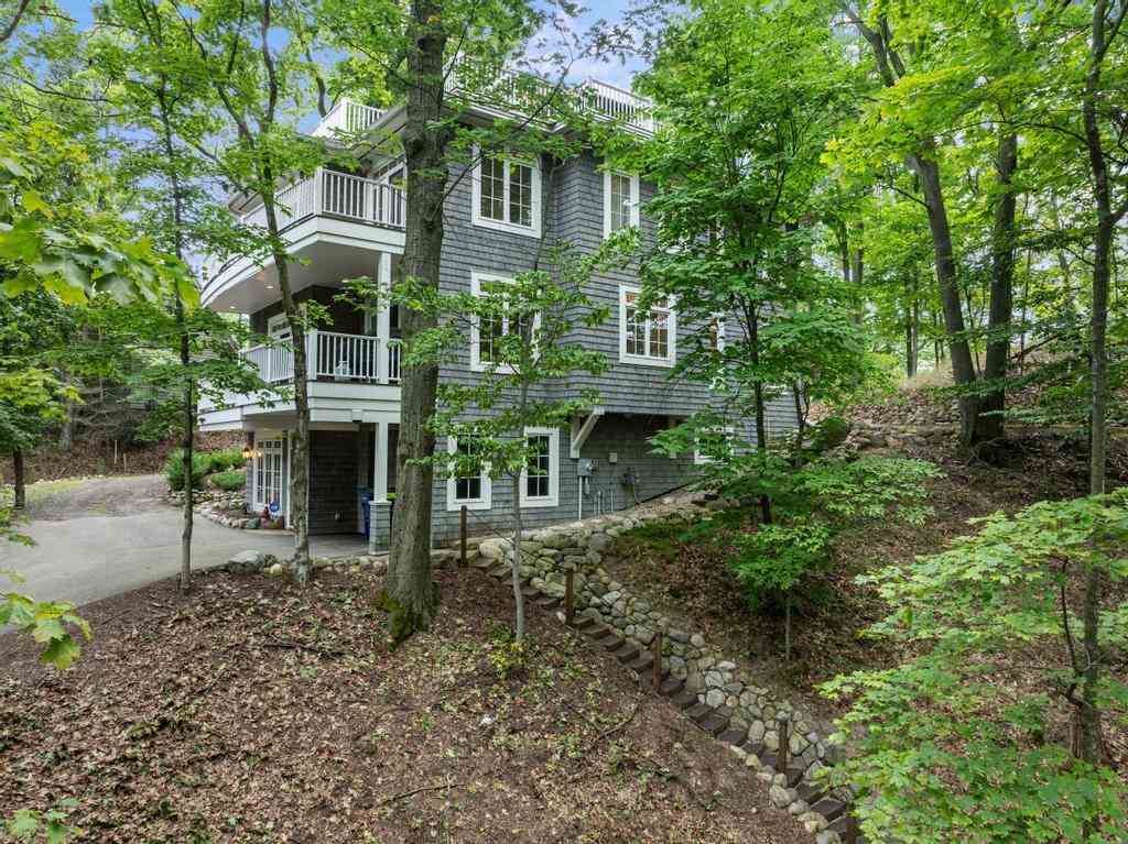 008521 Mount McSauba Road