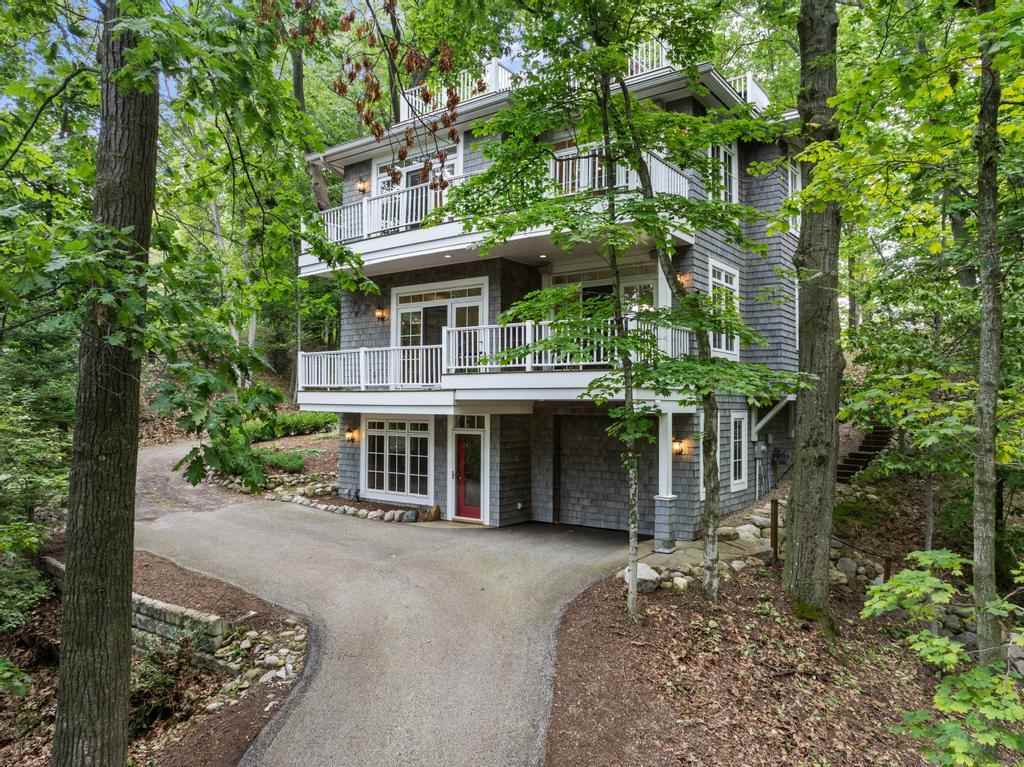 008521 Mount McSauba Road