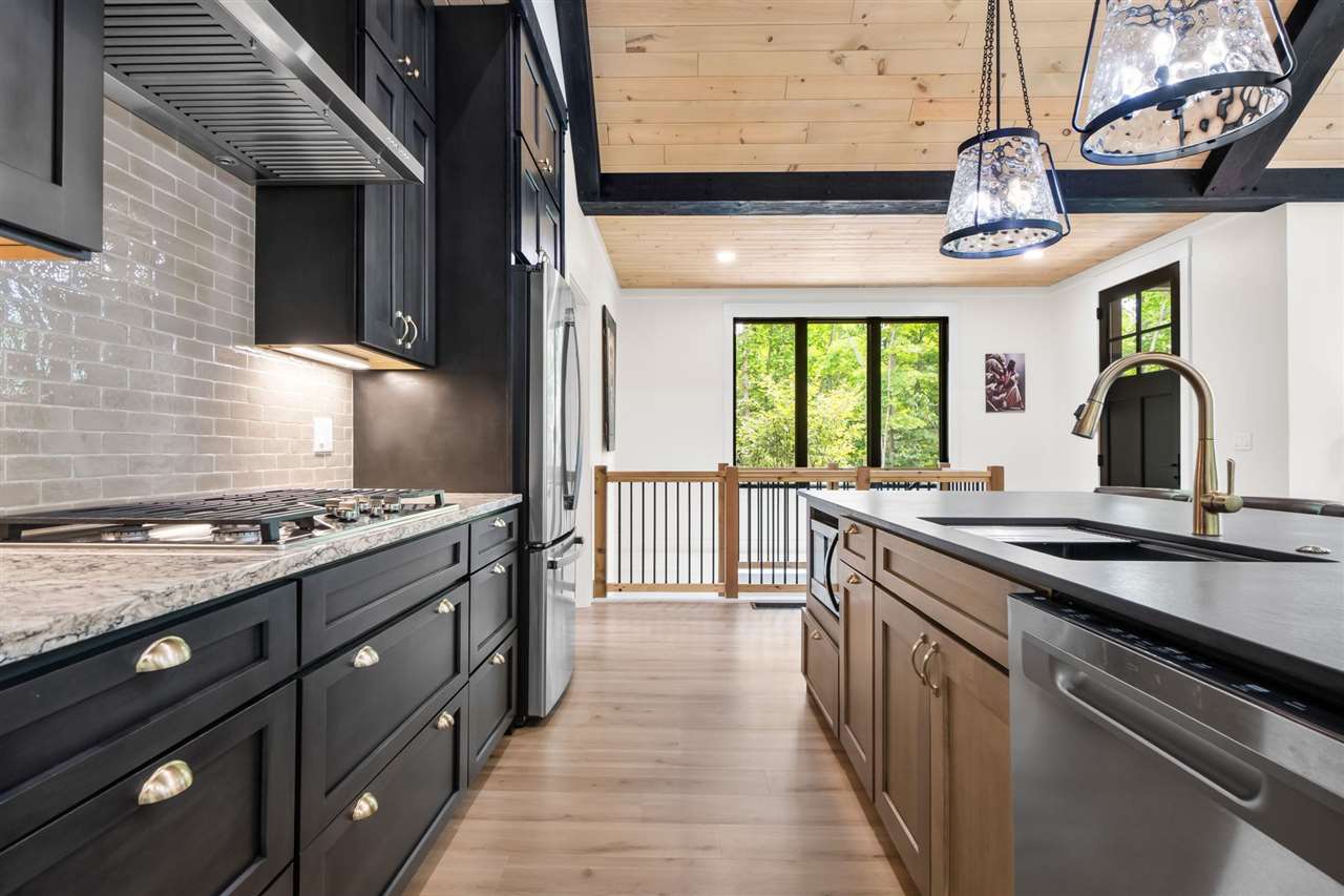 1735 Turnberry Trail