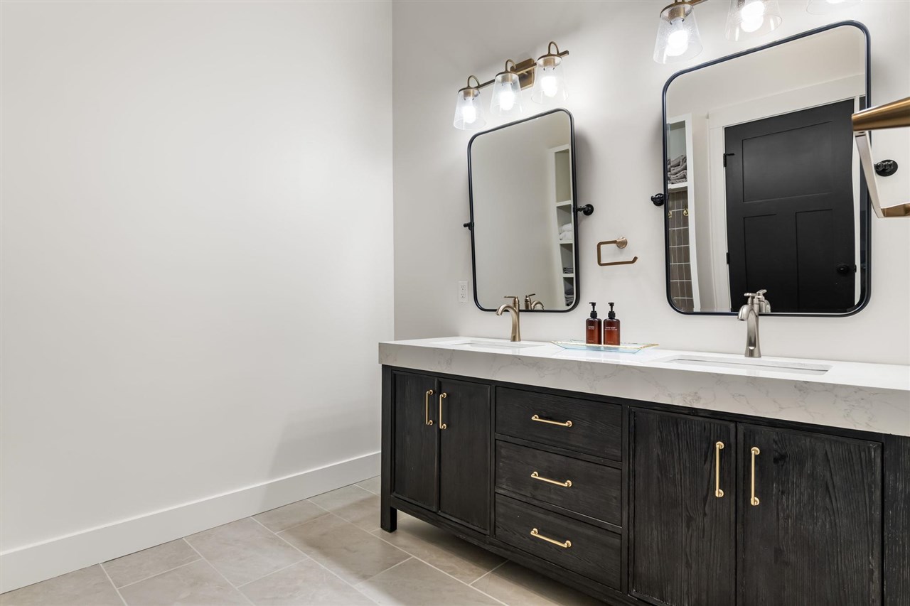 1735 Turnberry Trail
