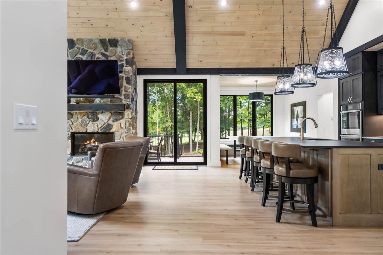 1735 Turnberry Trail