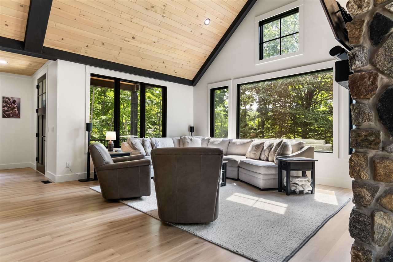 1735 Turnberry Trail