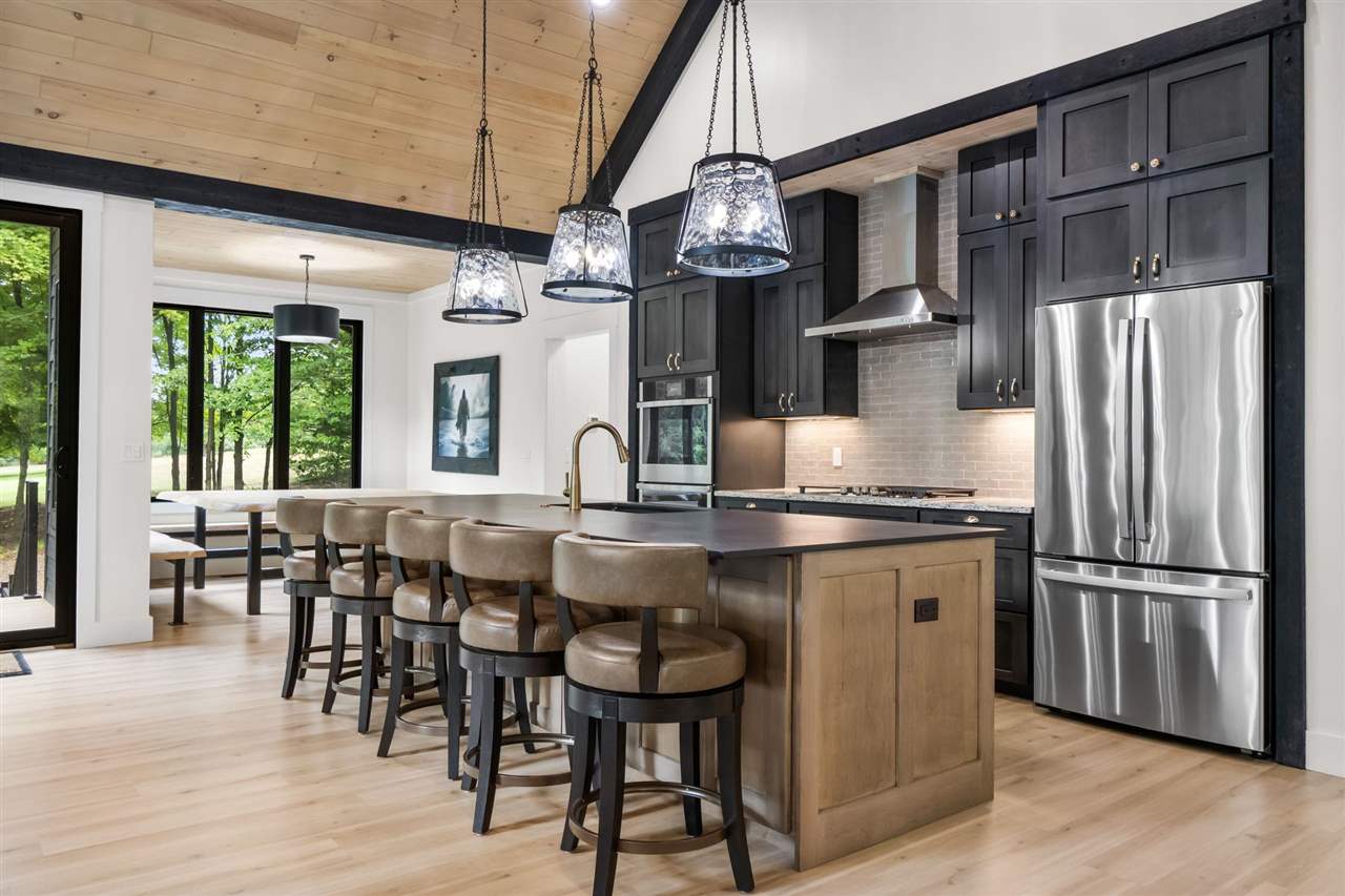 1735 Turnberry Trail