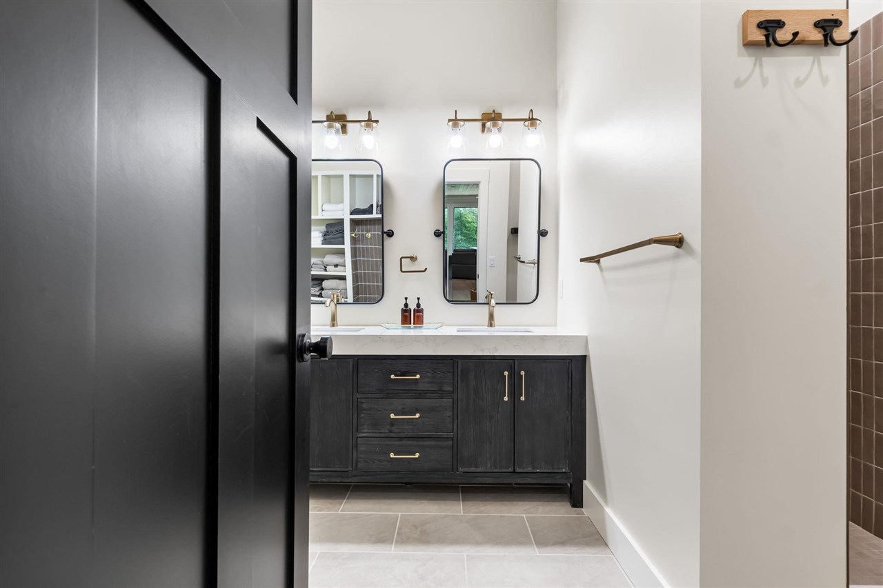 1735 Turnberry Trail