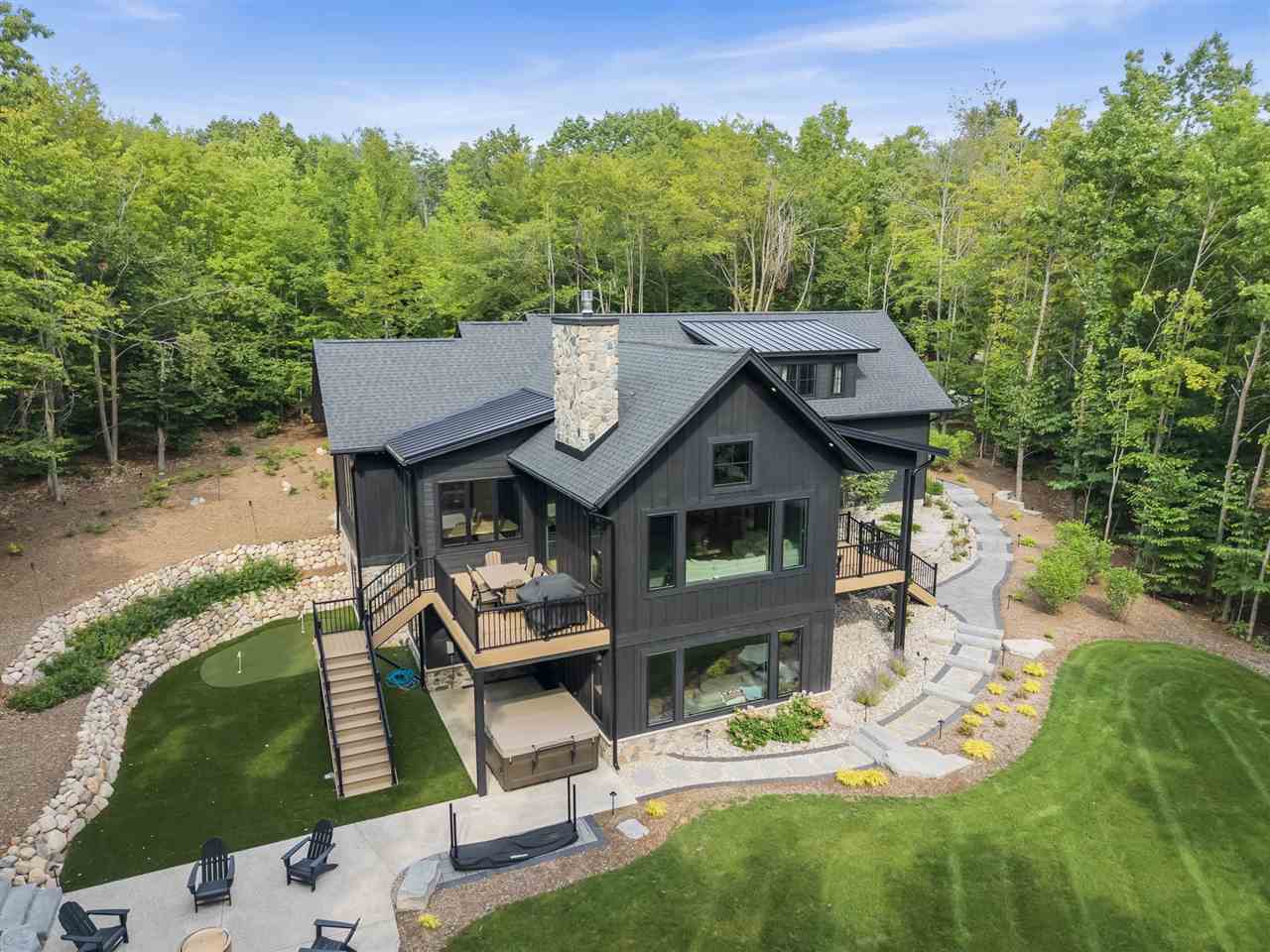 1735 Turnberry Trail