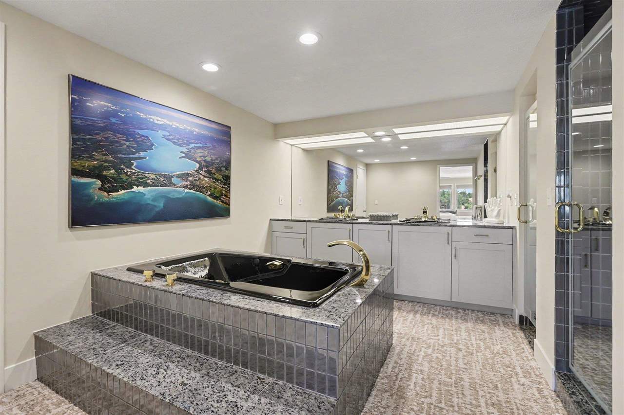 307 Belvedere Avenue Unit: 4