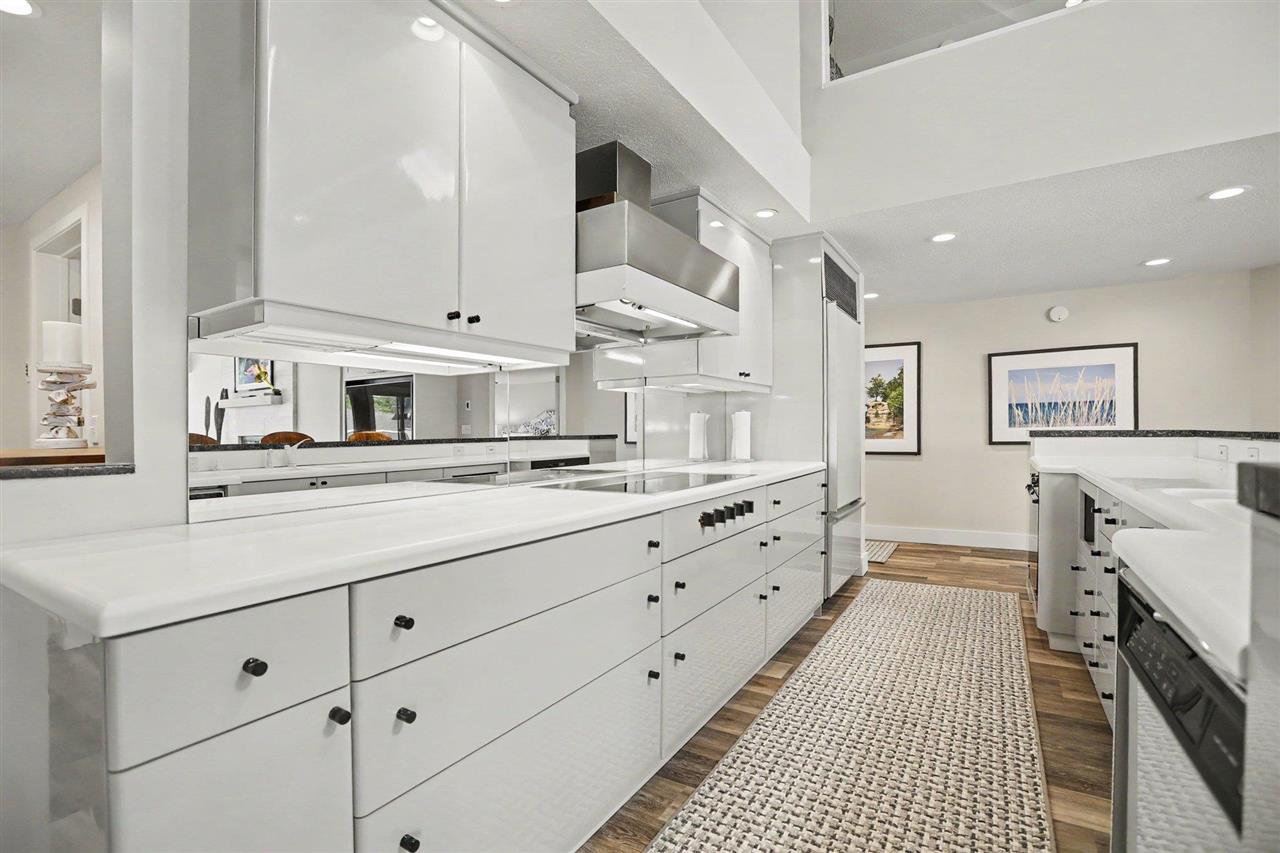 307 Belvedere Avenue Unit: 4