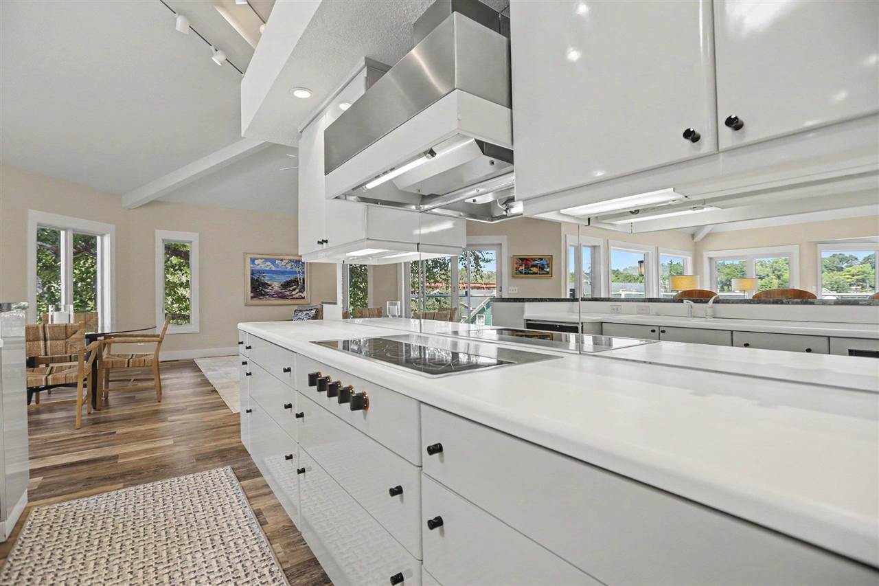 307 Belvedere Avenue Unit: 4