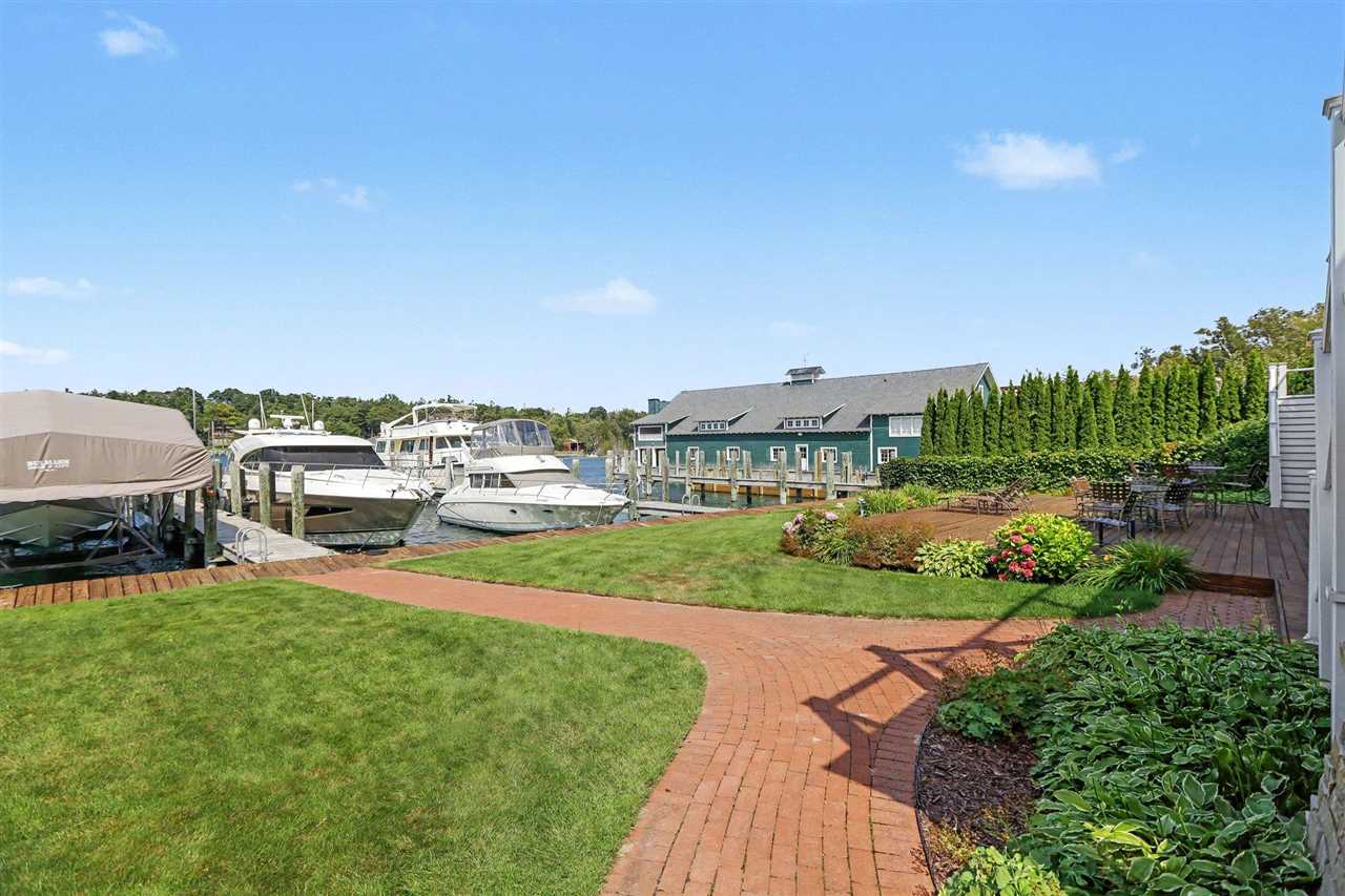307 Belvedere Avenue Unit: 4