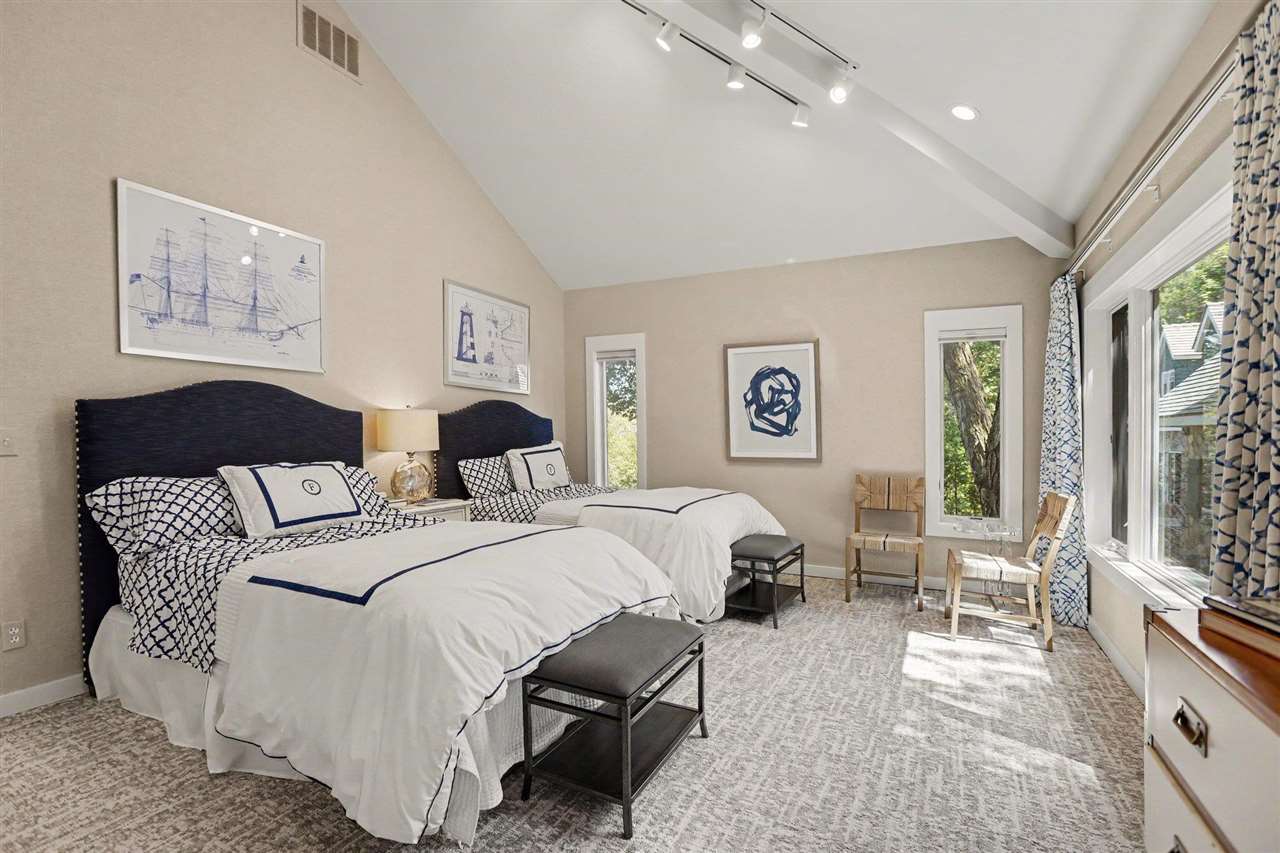 307 Belvedere Avenue Unit: 4