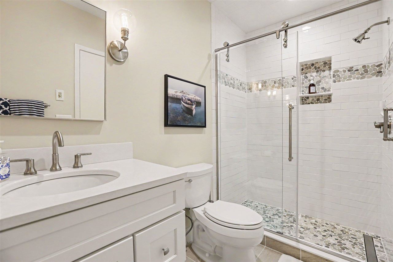 307 Belvedere Avenue Unit: 4