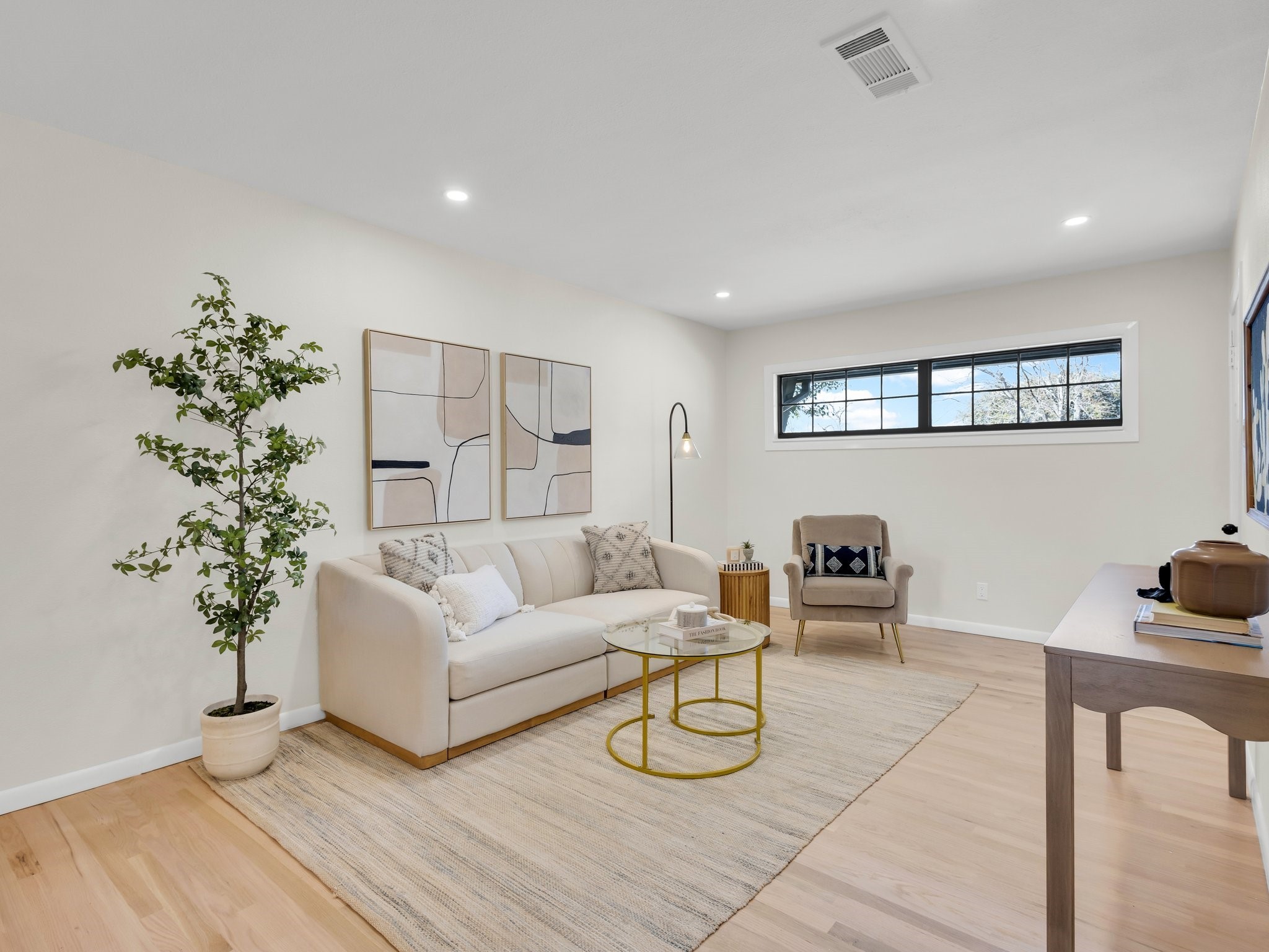 437 Jolee Street