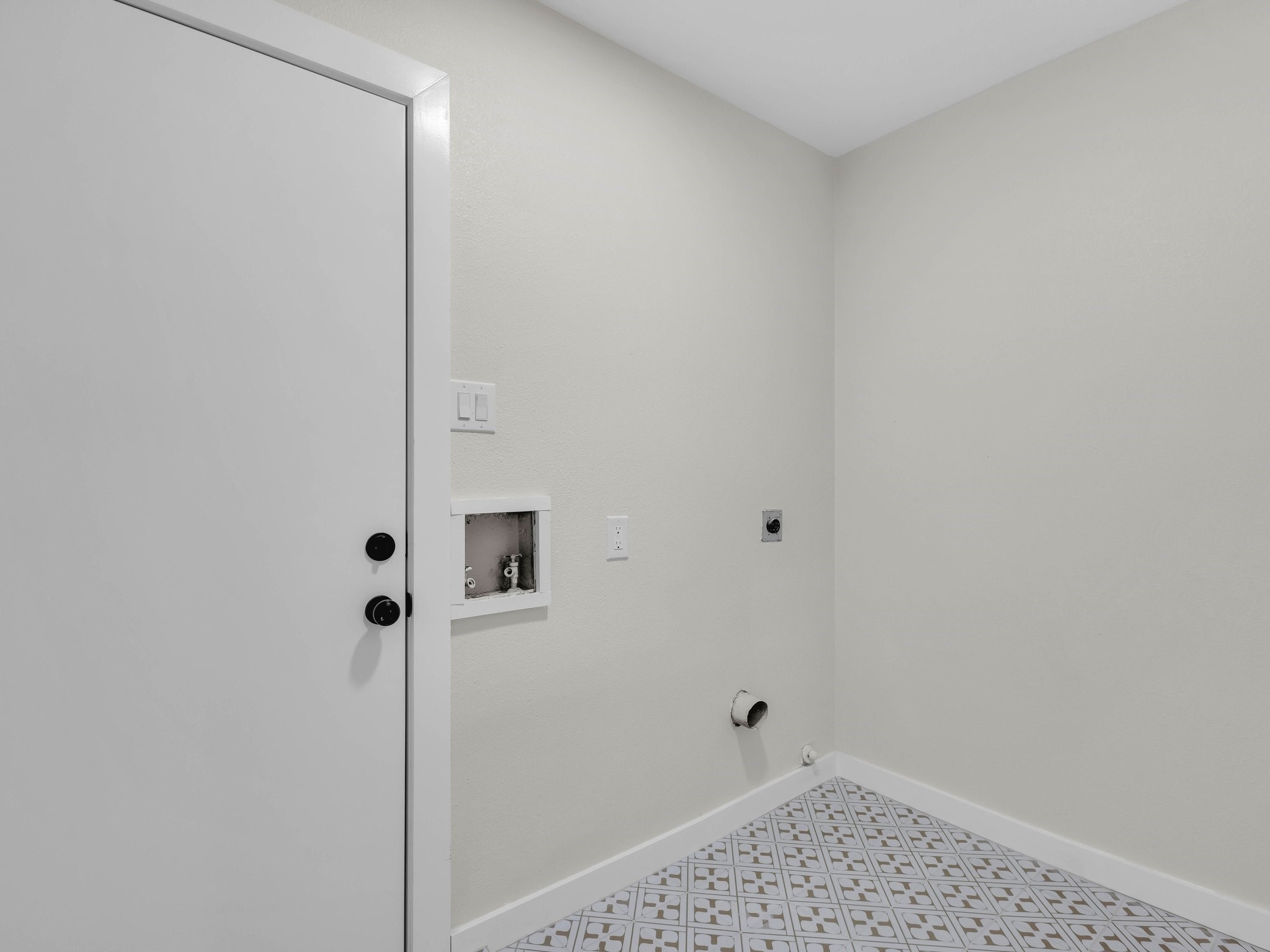 2103 J J Pearce Drive