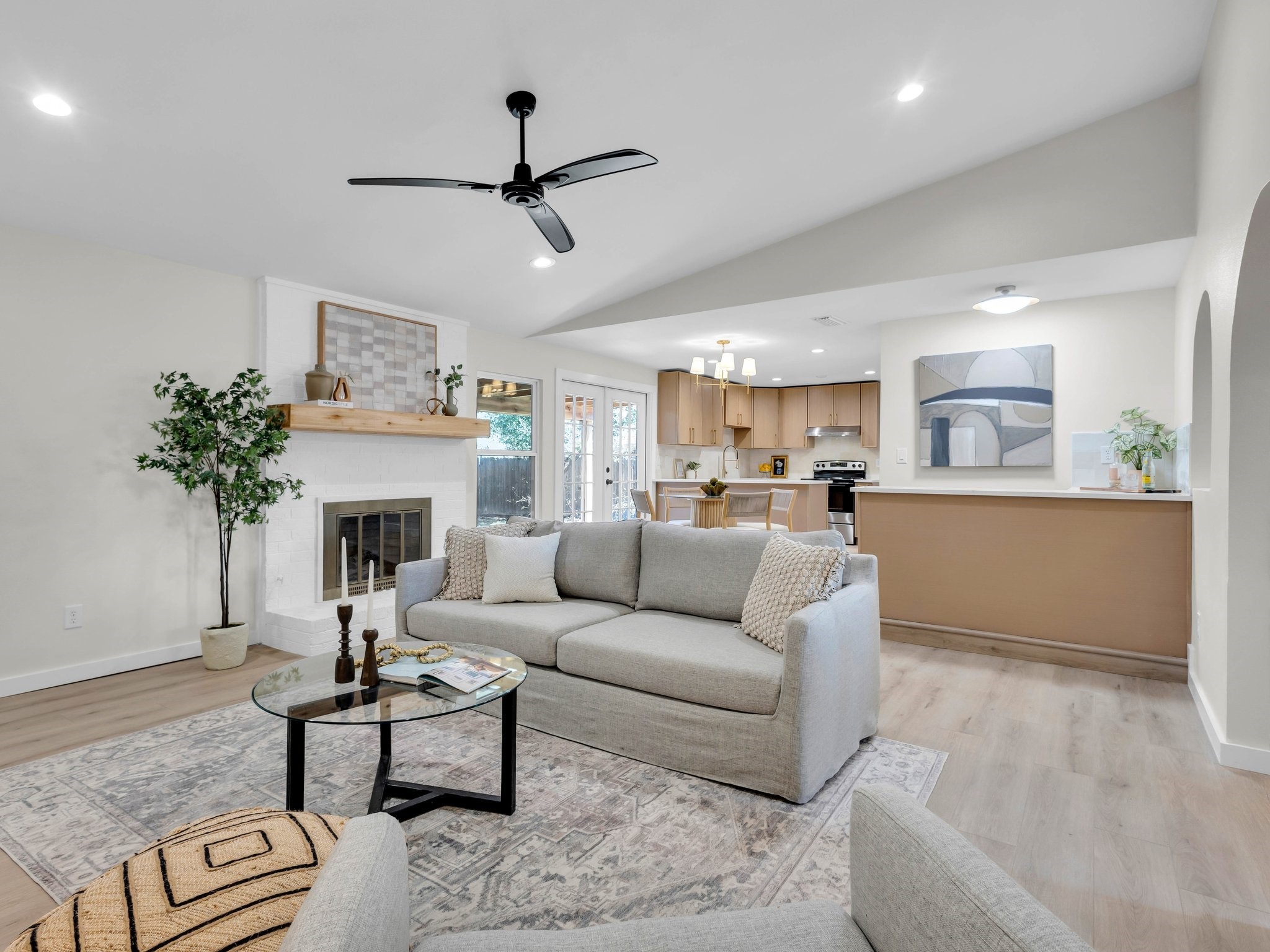 2103 J J Pearce Drive