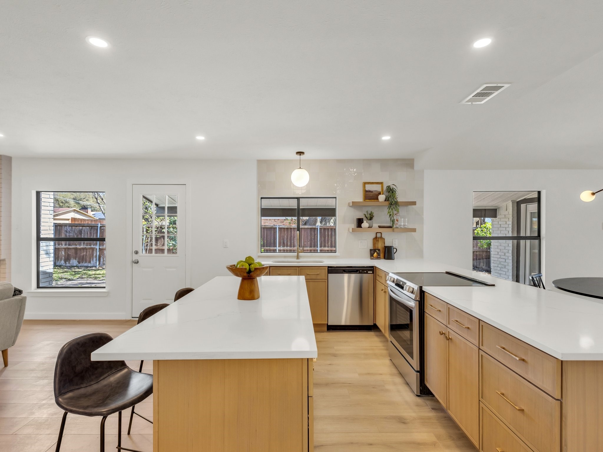 1001 Mossvine Drive