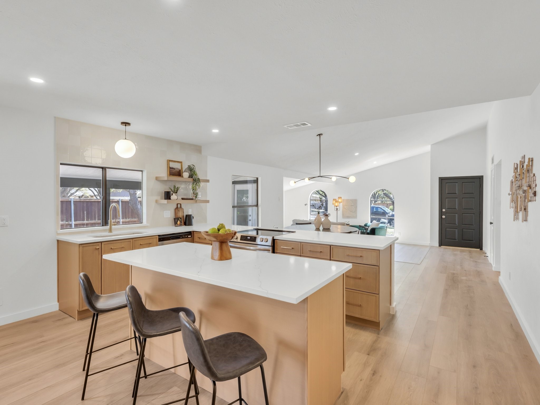 1001 Mossvine Drive