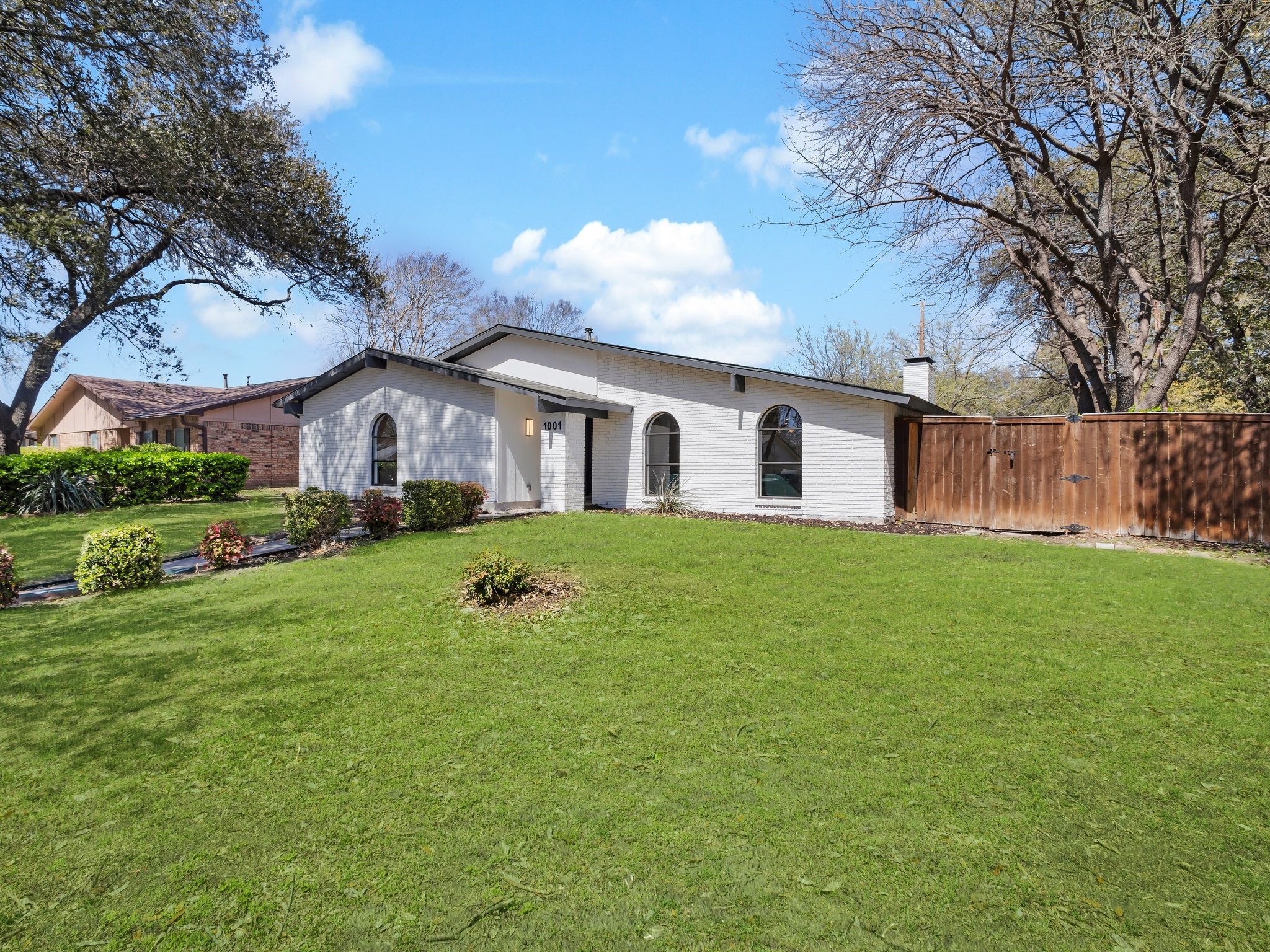 1001 Mossvine Drive