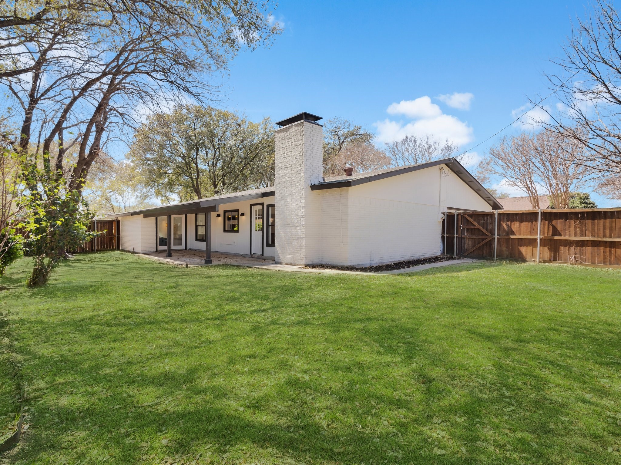 1001 Mossvine Drive