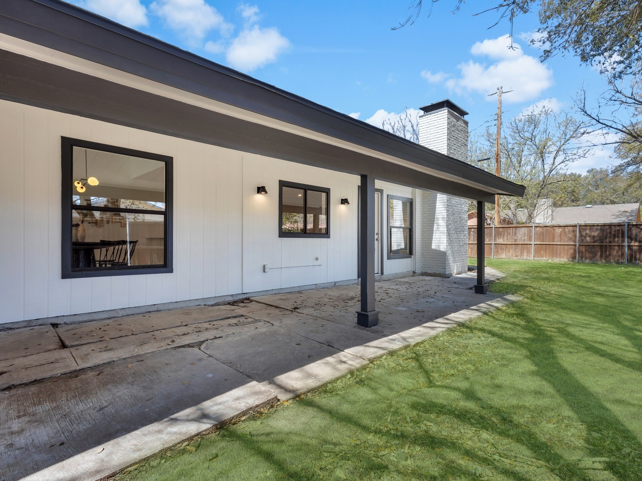 1001 Mossvine Drive