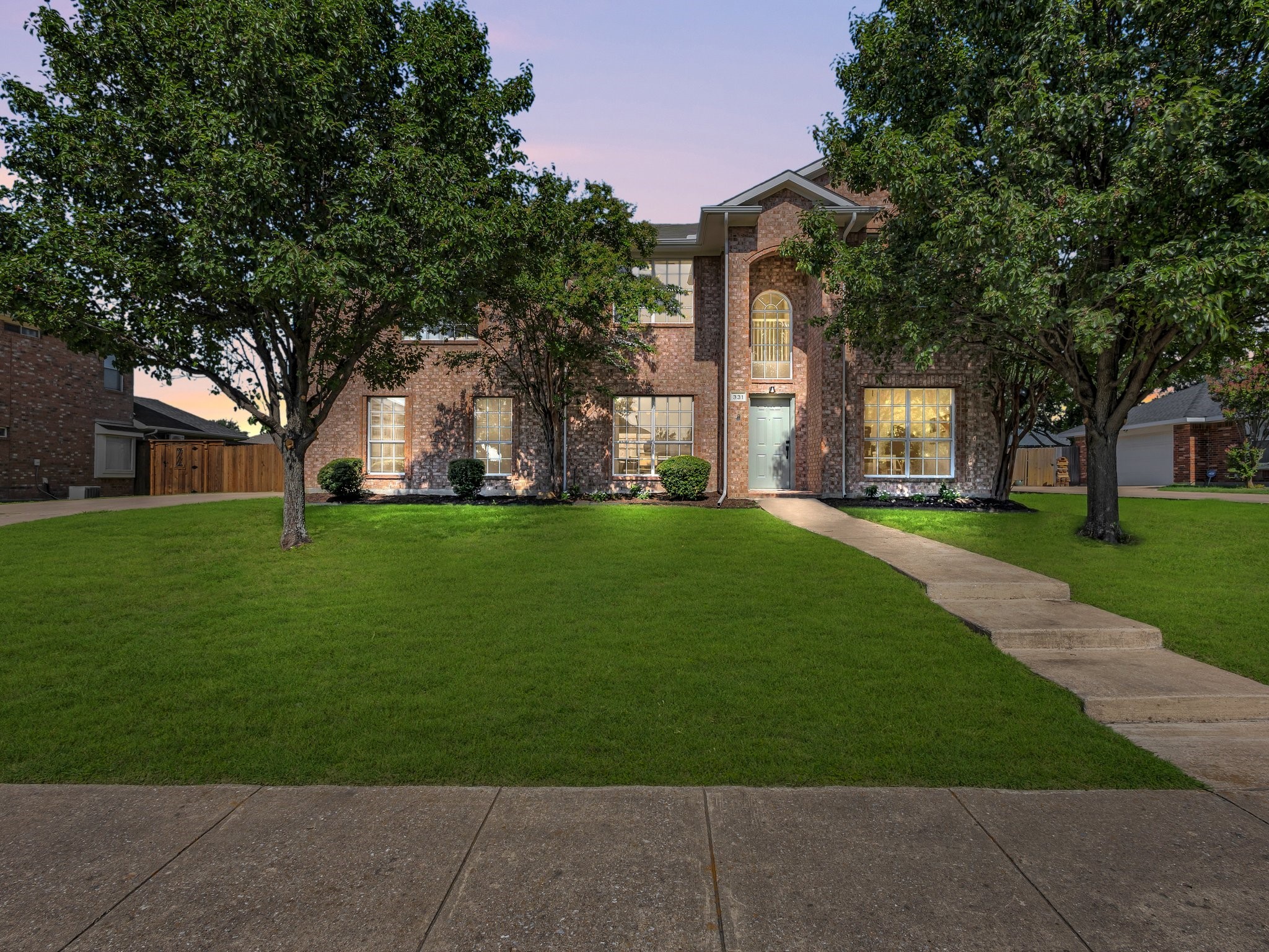 331 Hillglen Drive