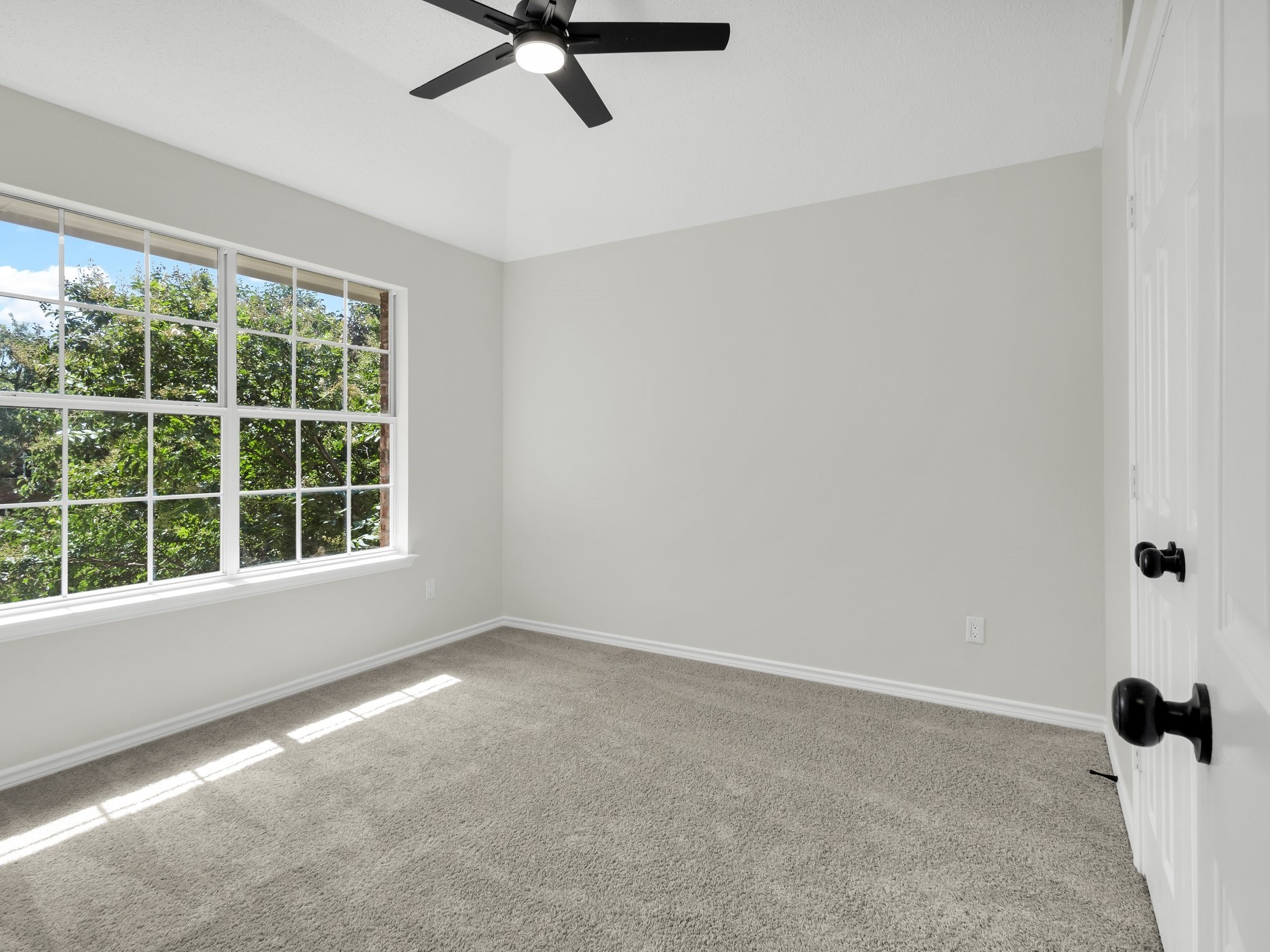 331 Hillglen Drive