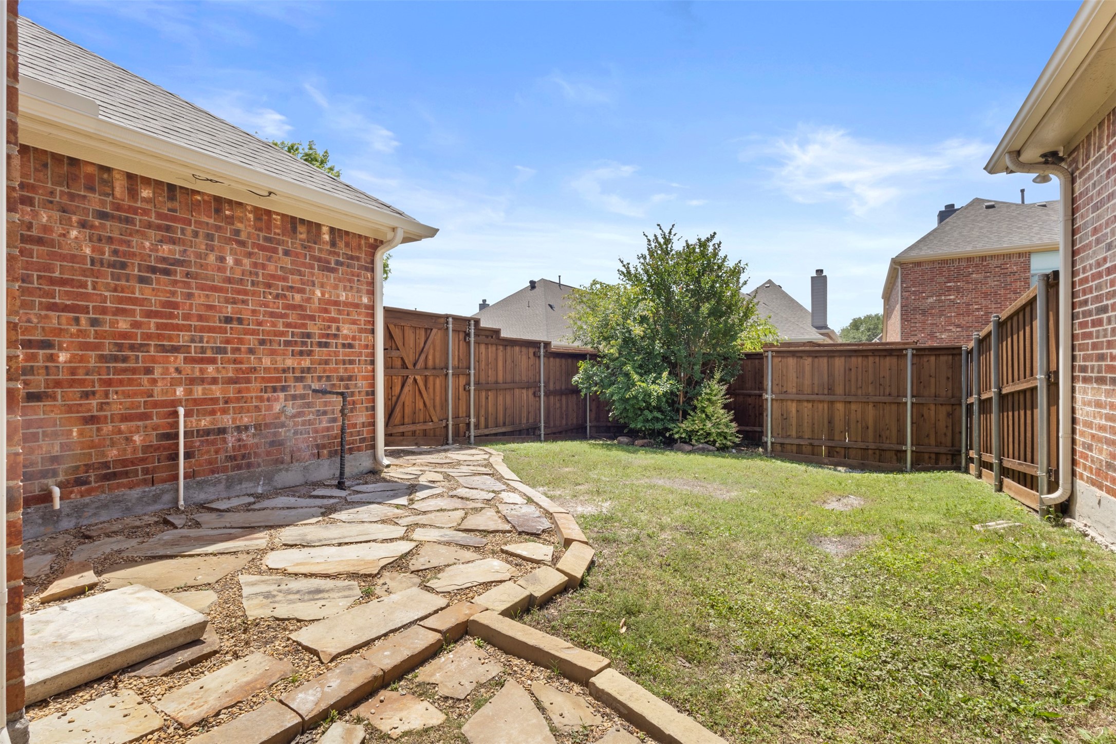 1403 Petersburgh Place