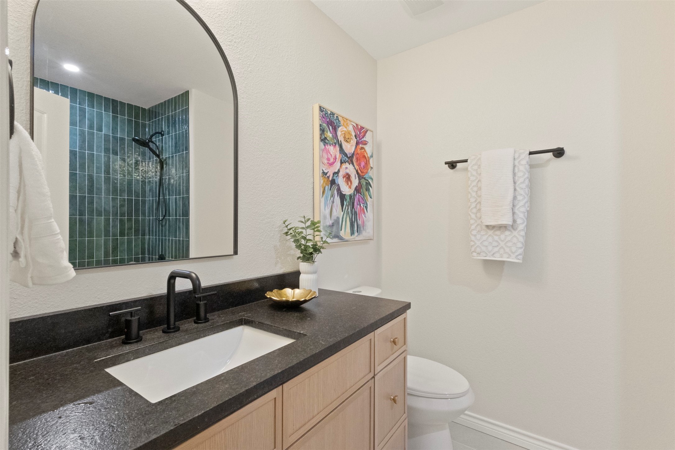 1403 Petersburgh Place