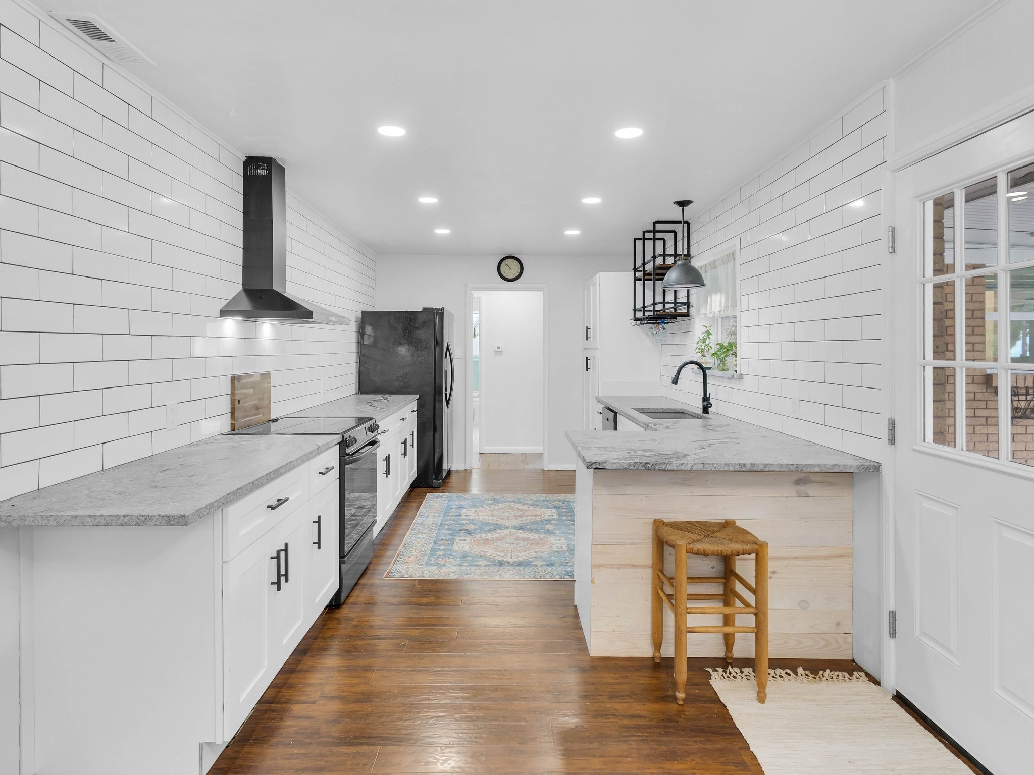 1511 Wysong Drive
