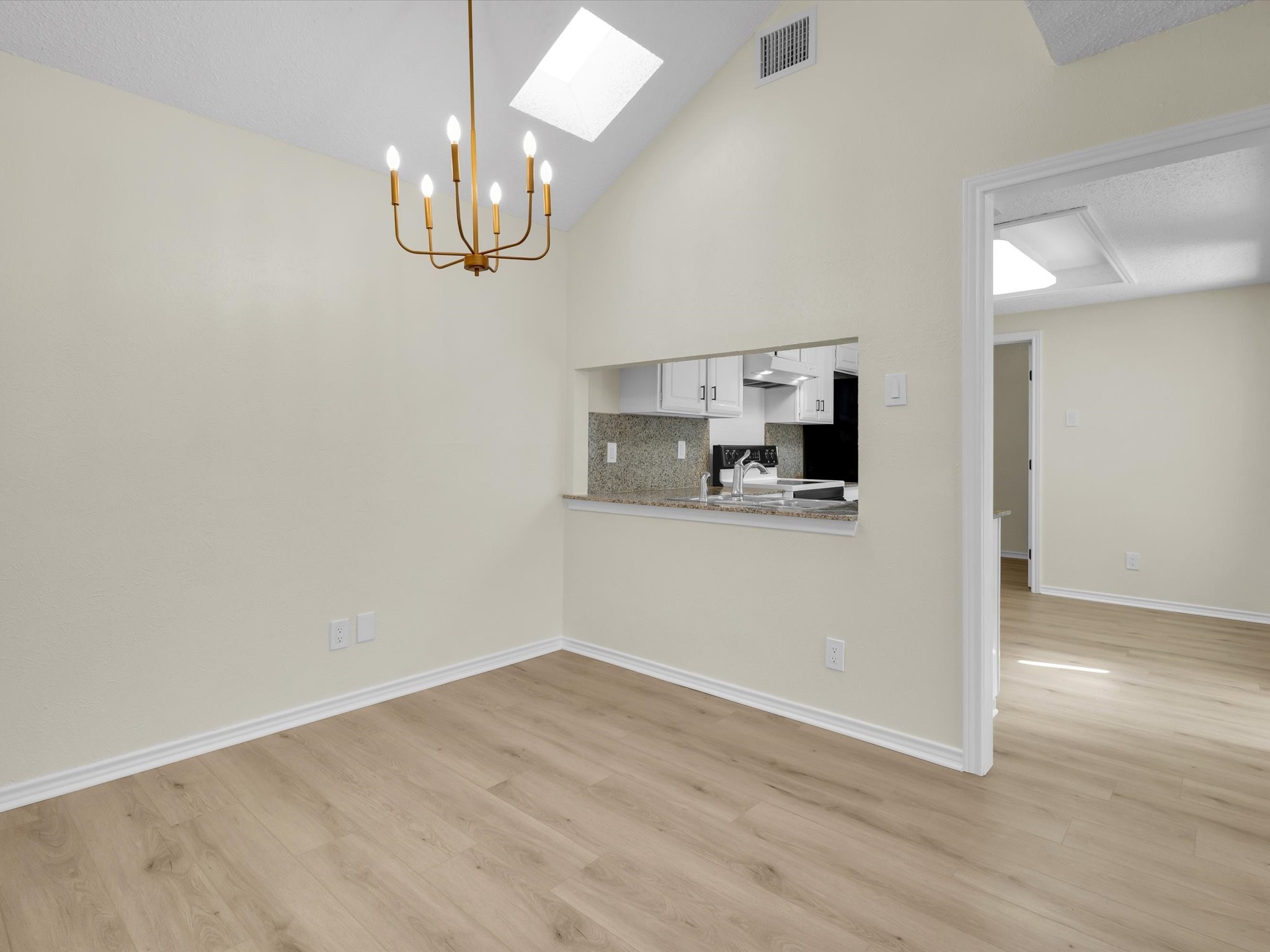 3822 Clover Hill Lane