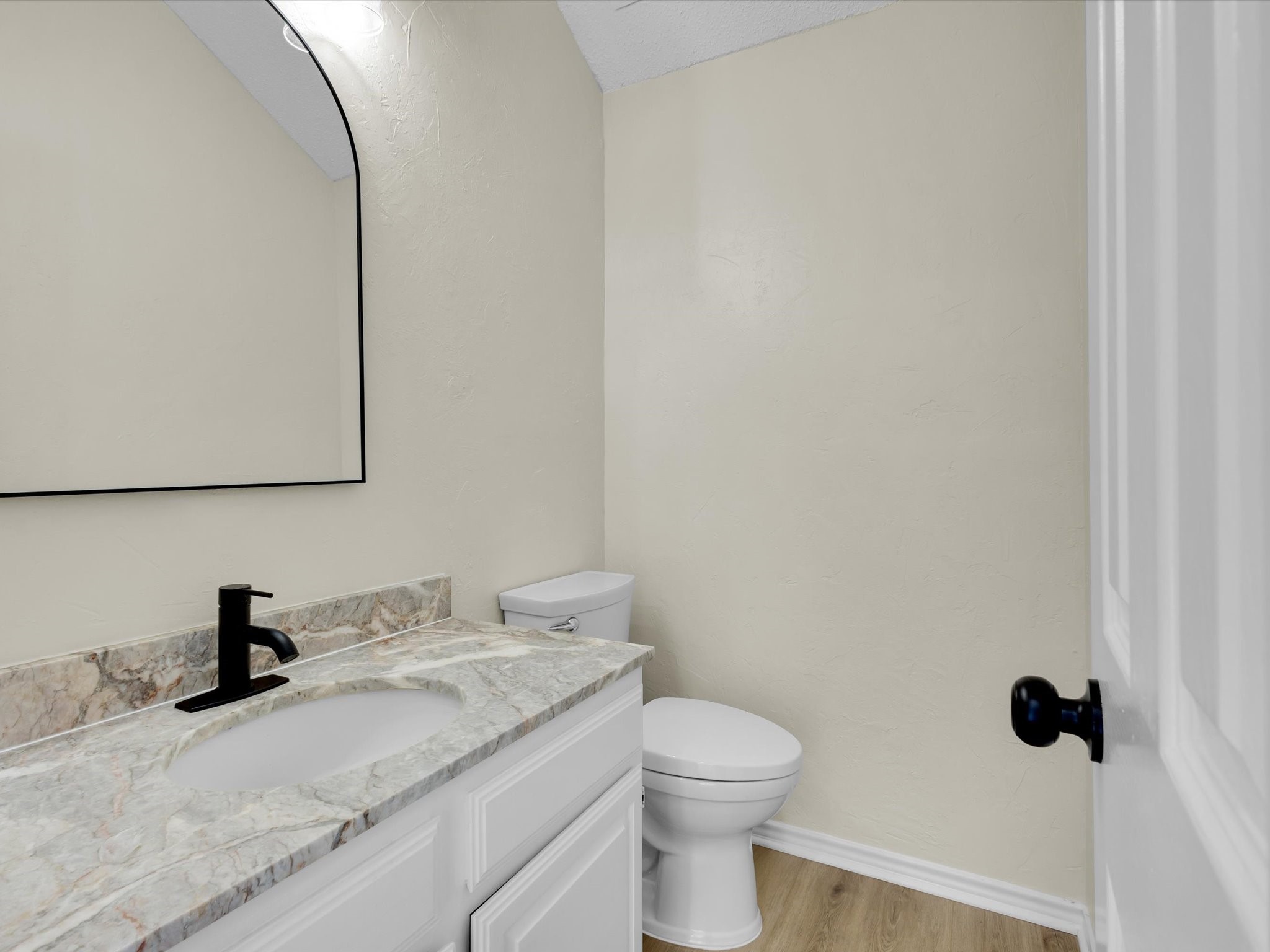 3822 Clover Hill Lane